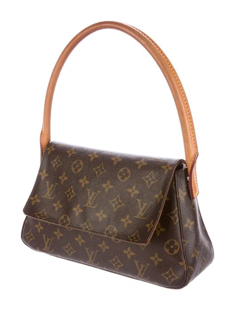 small louis vuitton bag with chain|Louis Vuitton small square bag.